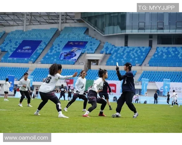 黄静独家分享飞盘技巧与心得体会助你提升飞盘水平的秘籍 黄静独家分享飞盘技巧与心得体会助你提升飞盘水平的秘籍