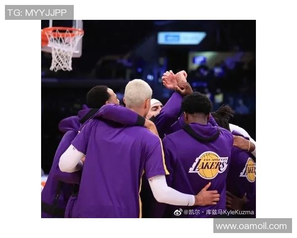 凯尔库兹马的篮球之路与成长故事解析 凯尔库兹马的篮球之路与成长故事解析