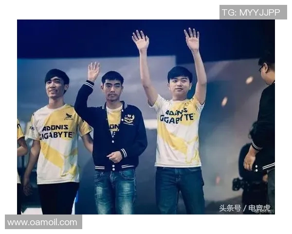 重庆足球队以69分稳居精英赛积分榜首位展现强劲实力 重庆足球队以69分稳居精英赛积分榜首位展现强劲实力