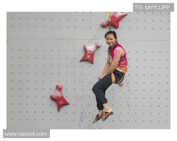 重庆攀岩队边路渗透战术解析与攀岩热点发展趋势探讨 重庆攀岩队边路渗透战术解析与攀岩热点发展趋势探讨